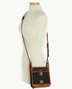 Wayfarer Letter Carrier Black 4 Wayfarer Letter Carrier Black -Florentine Shop B1747G WWBLLSKR ALT4