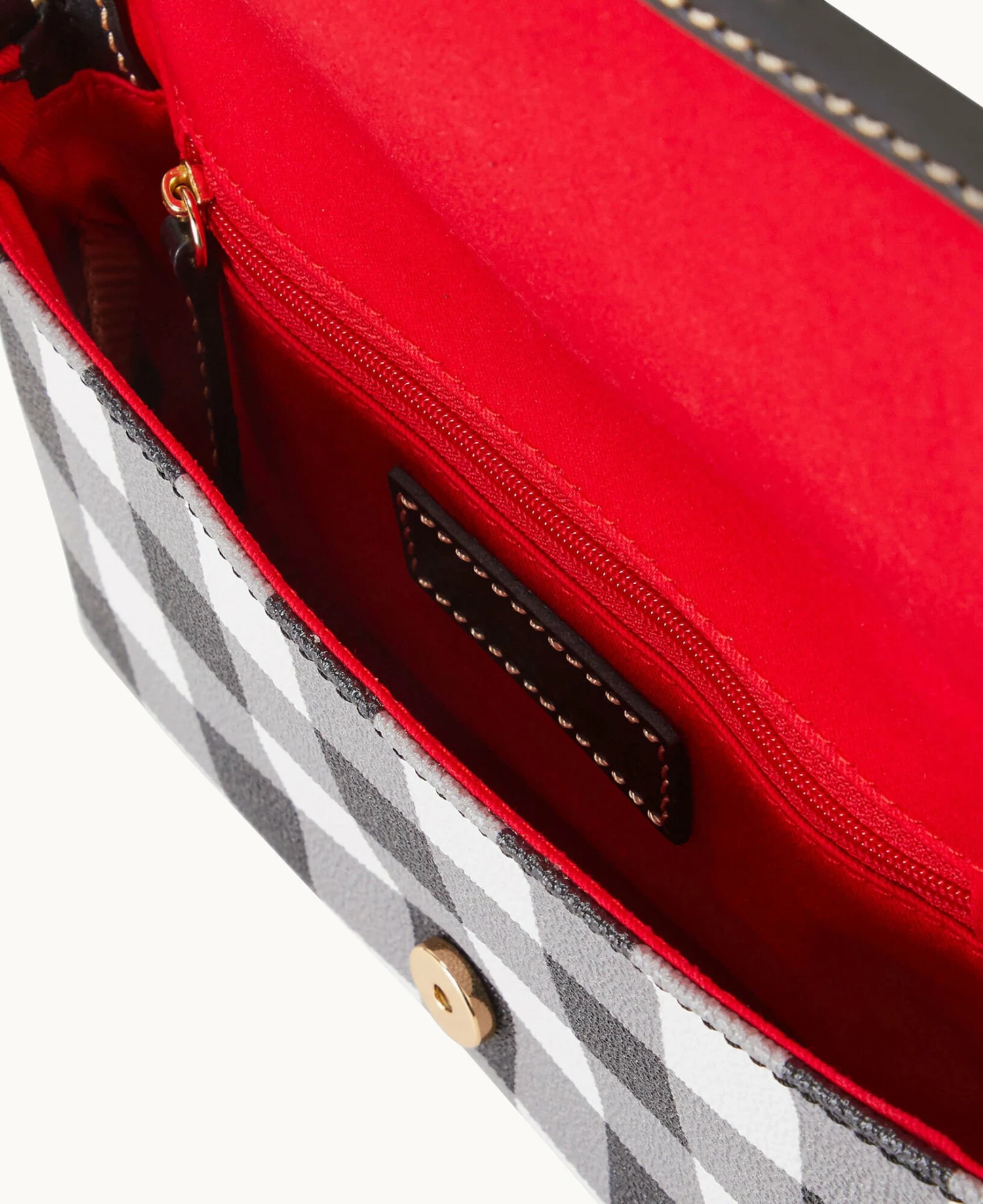 Tucker Betsy Crossbody Black Tucker Betsy Crossbody Black -Florentine Shop B2336G TUBLPABL ALT2 1