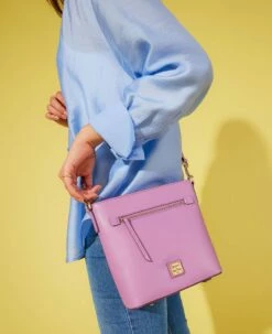 Saffiano Zip Crossbody Bubble Gum 6 Saffiano Zip Crossbody Bubble Gum -Florentine Shop B2SAF1920 ILD lifestyle 1
