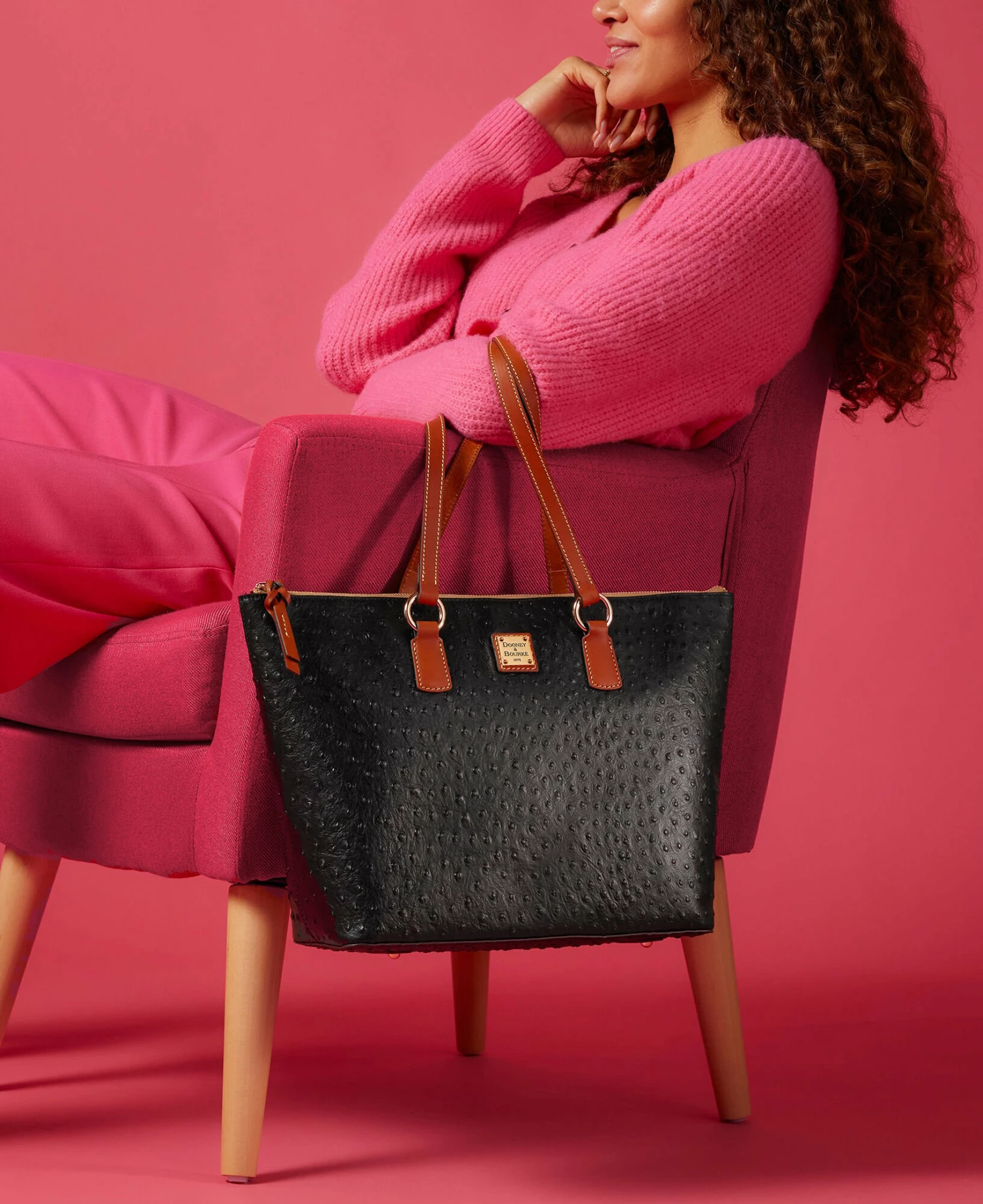 Ostrich Wren Tote Black Ostrich Wren Tote Black -Florentine Shop BOSTR1694 ILD lifestyle 1