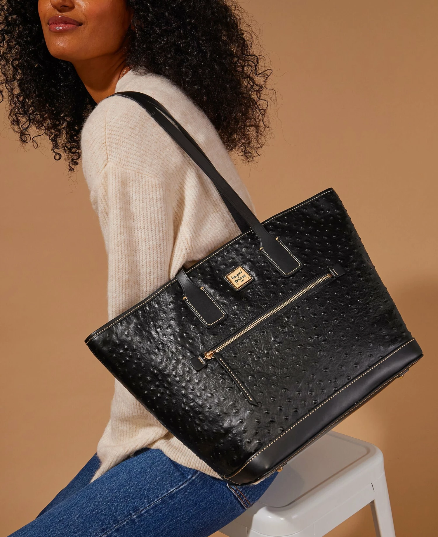 Ostrich Tote Black Black Ostrich Tote Black Black -Florentine Shop BOSTR1854 ILD lifestyle 1