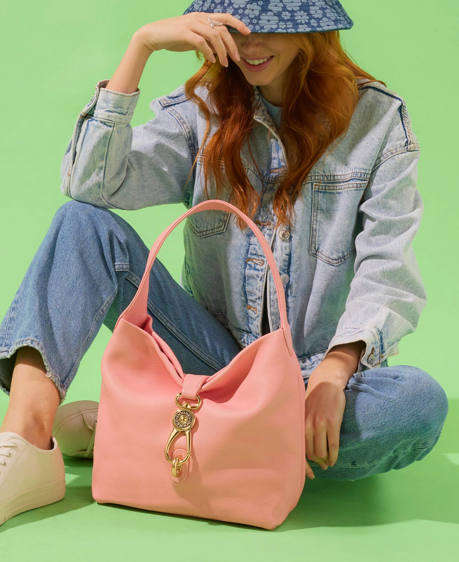 Pebble Grain Small Logo Lock Sac Midnight Blue Pebble Grain Small Logo Lock Sac Midnight Blue -Florentine Shop BPEBS1892 ILD lifestyle