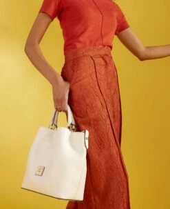 Saffiano Small Barlow Black -Florentine Shop BSAFF1034 ILD lifestyle 1