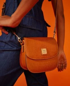 Saffiano Saddle Bag Bubble Gum 7 Saffiano Saddle Bag Bubble Gum -Florentine Shop BSAFF2323 ILD lifestyle 1