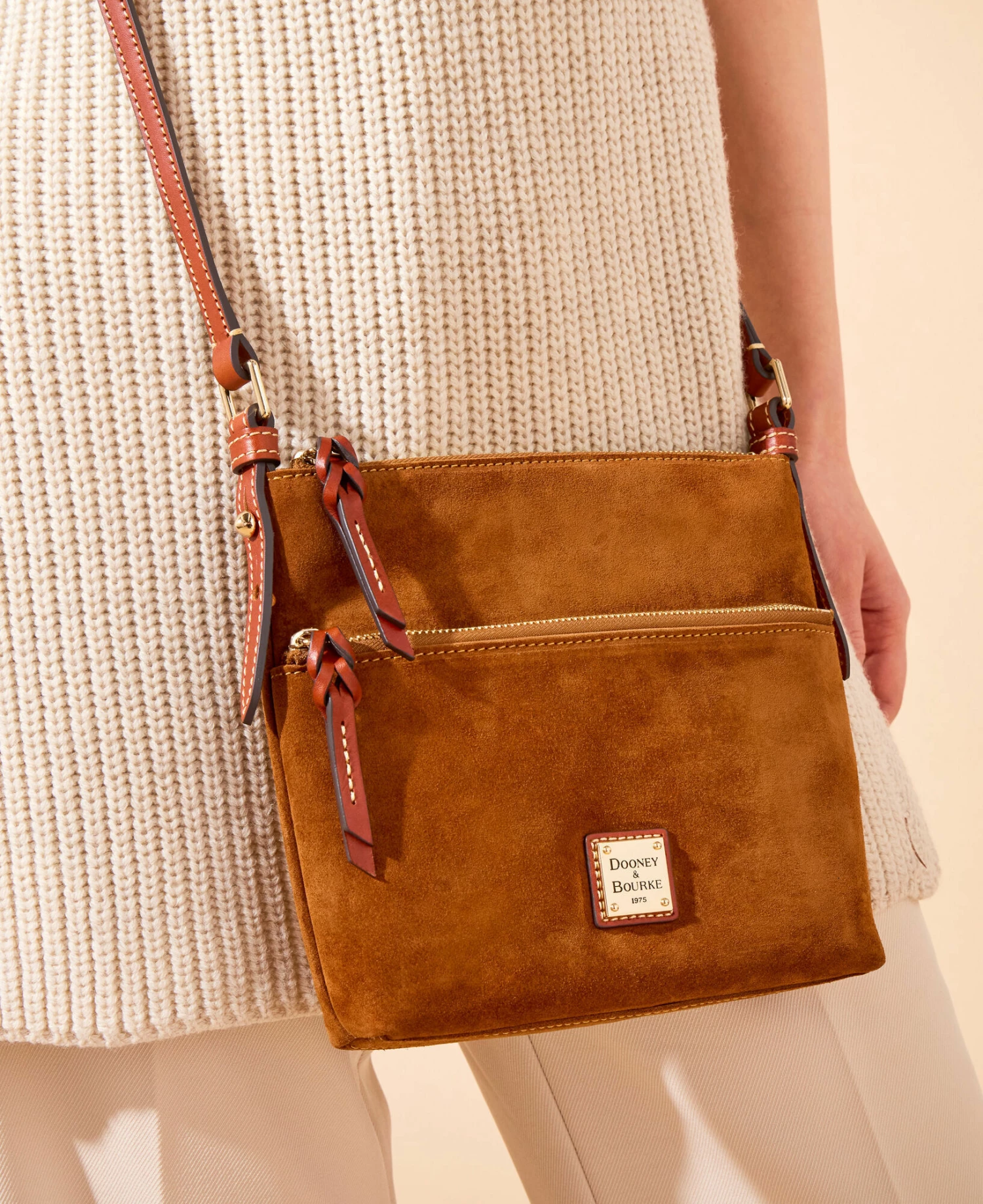 Suede Letter Carrier Black Suede Letter Carrier Black -Florentine Shop BSUED1725 ILD lifestyle