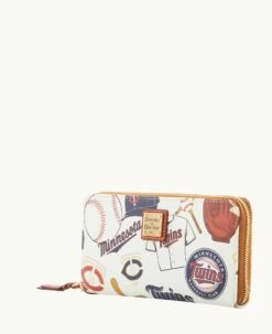MLB Twins Large Zip Around Wristlet TWINS -Florentine Shop W0126G QUMWPATNTWNS ALT1 1